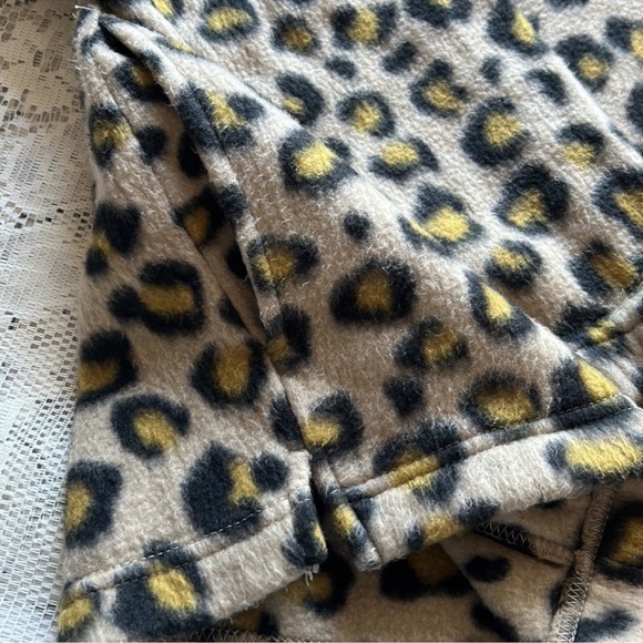 Urban Outfitters‎ | Men’s Fleece Hoodie Animal Print with Pockets Brown/Gold M - Picture 11 of 15